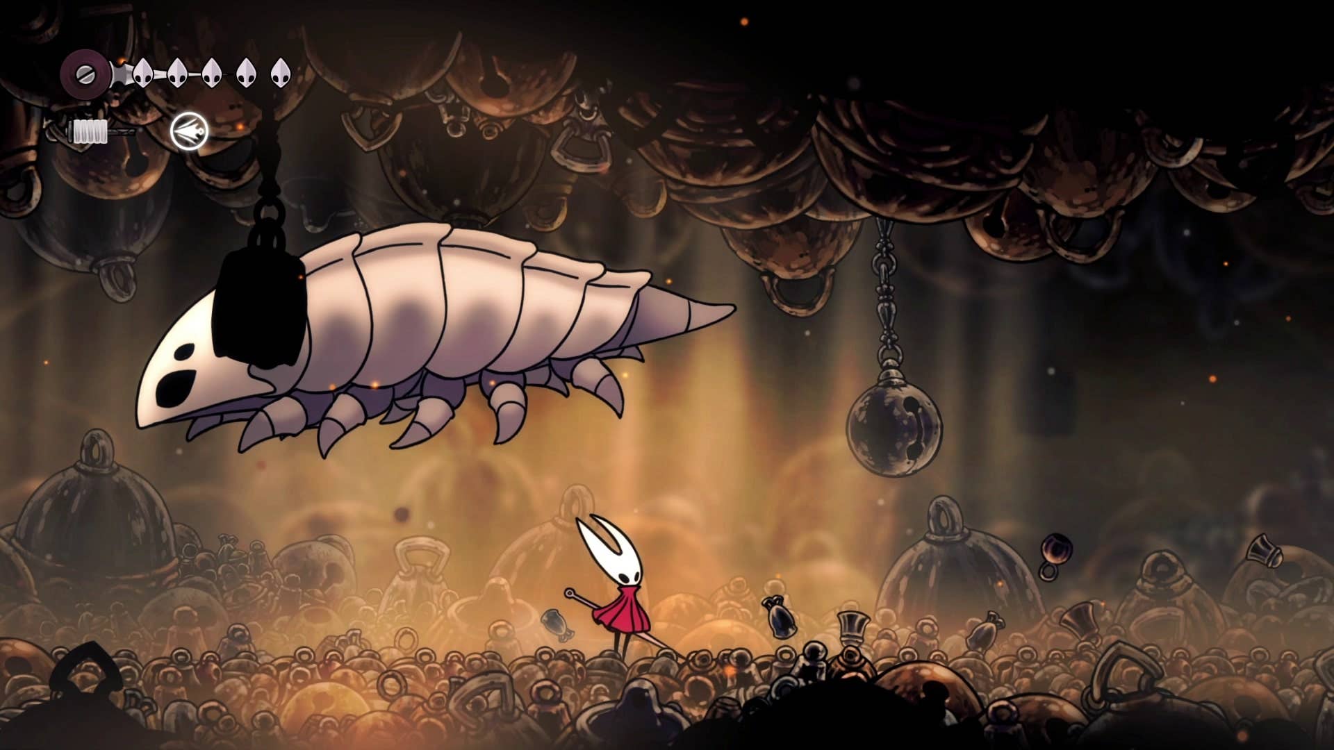 Хорнет стоит под Колокольным зверем, когда он прыгает в Hollow Knight: Silksong