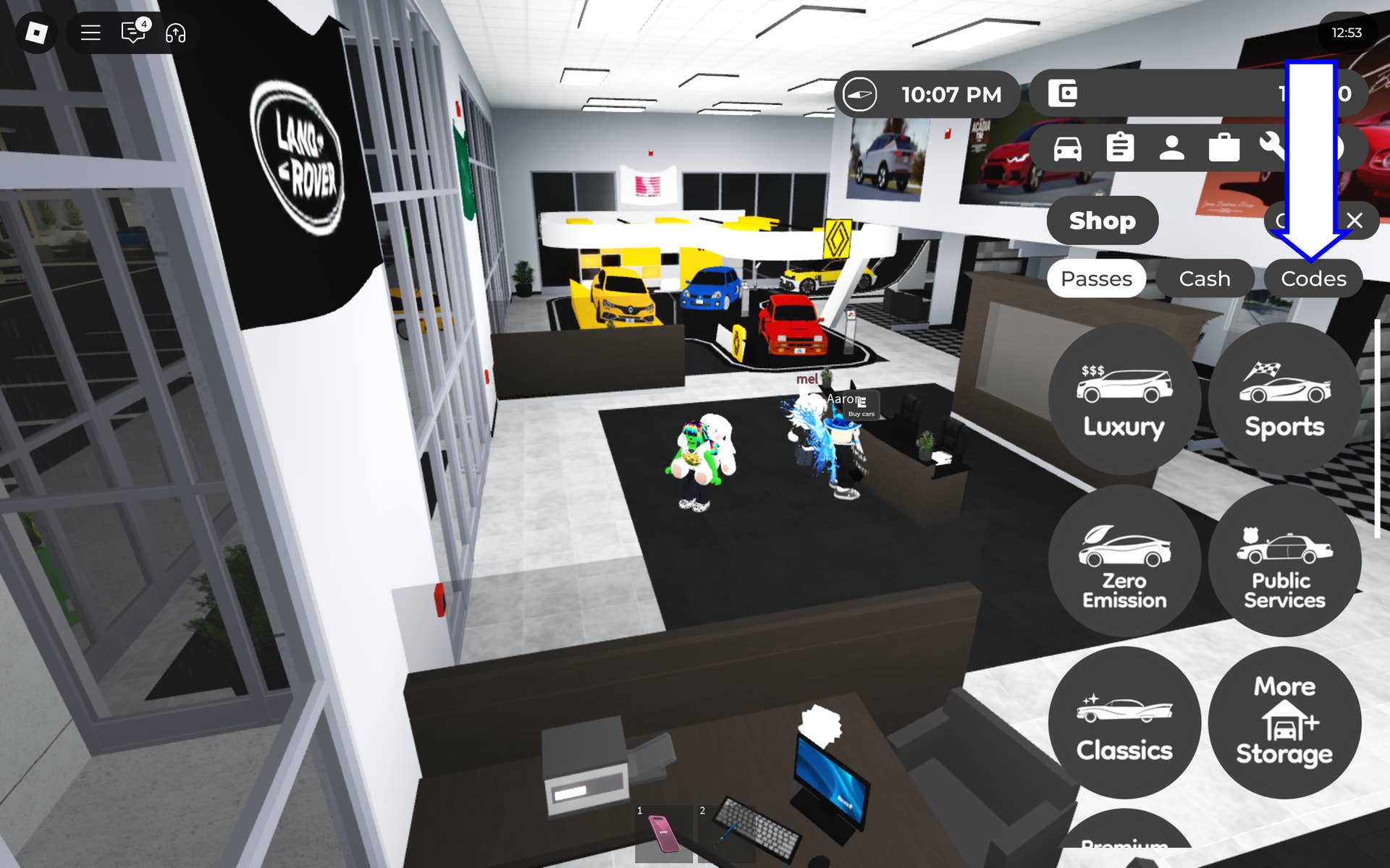 Скриншот Greenville в Roblox с кнопкой «Коды».