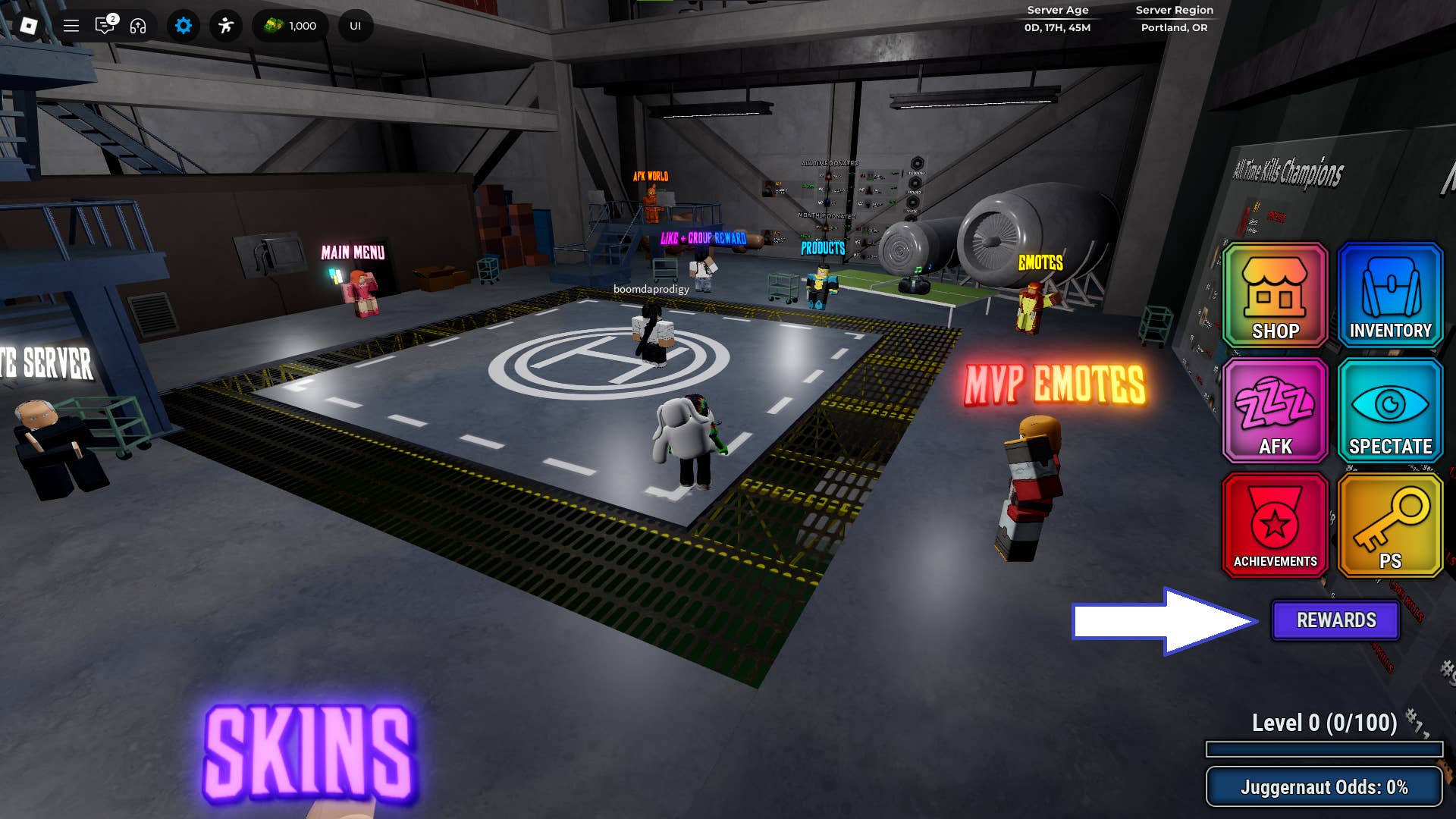 Скриншот Invincible Showdown в Roblox, показывающий кнопку с наградами игры.