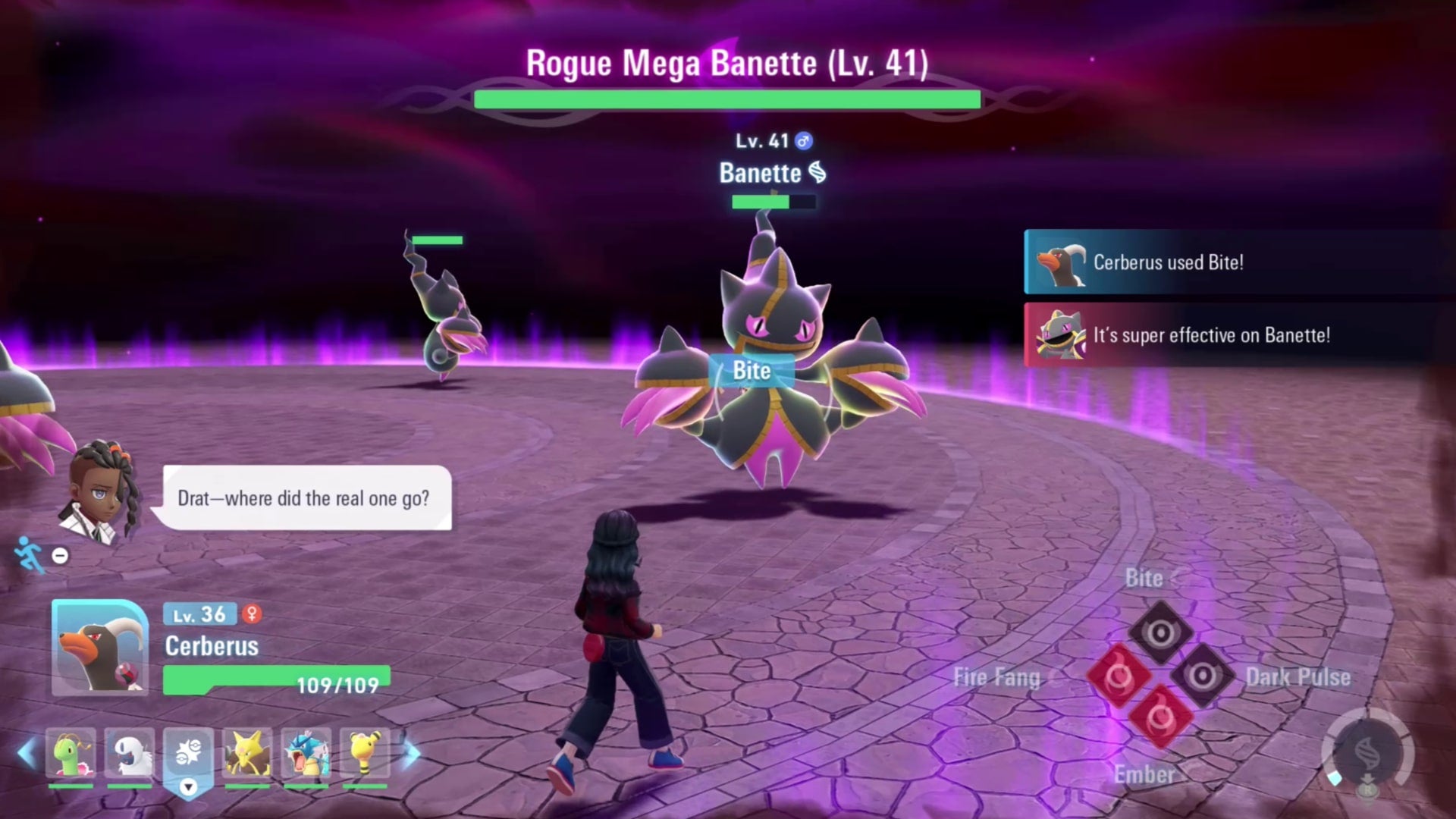 Тренер сражается с Rogue Mega Banette в Pokémon Legends Z-A